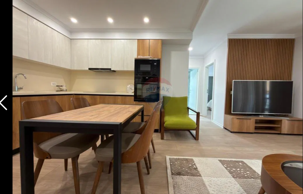 Apartament per shitje 2+1+2 tek 21 Dhjetori