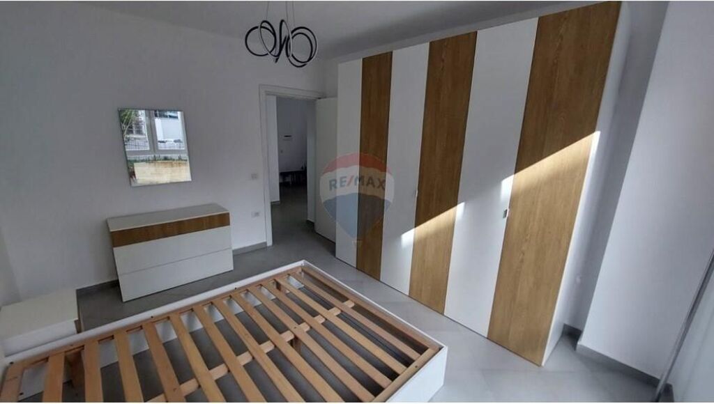 Apartament 1+1 me qira në Rrugën e Dibrës