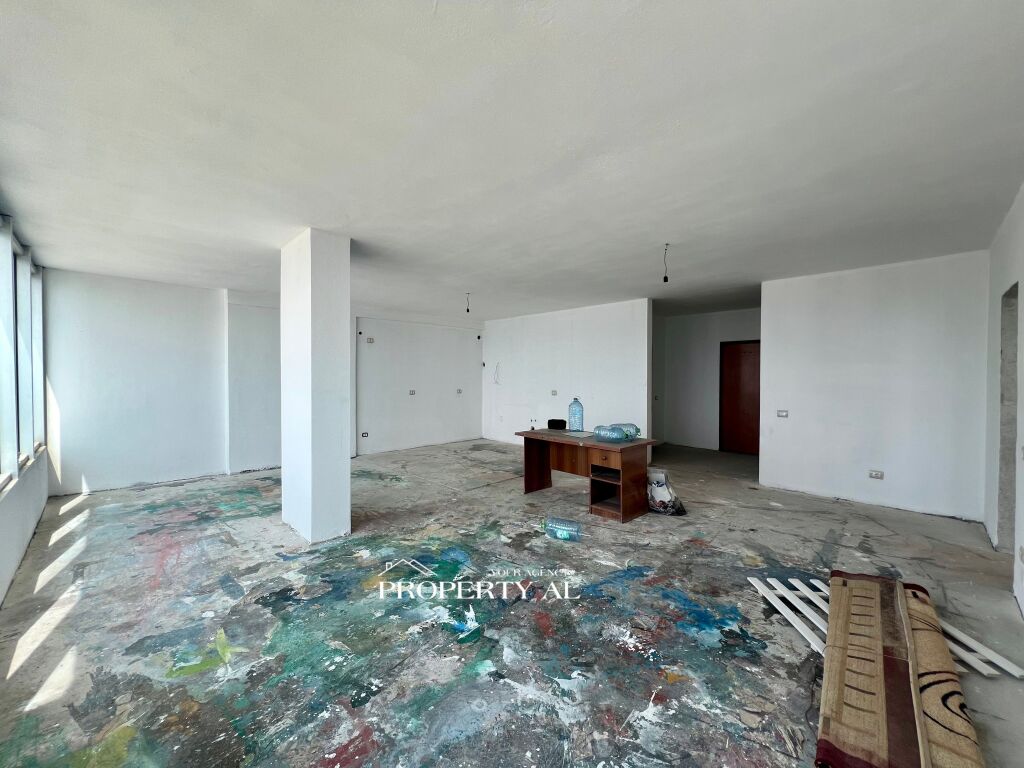 Penthouse Ekskluziv për Shitje në Lungomare, Vlorë | 191 m² | Pamje e Plotë Deti