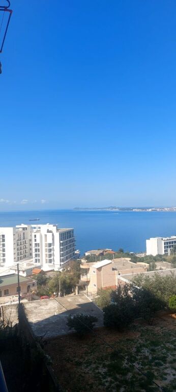 Uji ftohte Vlore, Apartament 2+1 për qira, 
