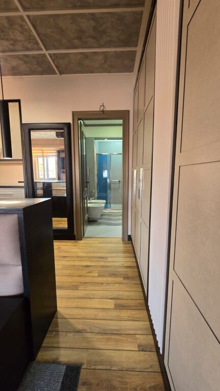 Shitet apartament te Myslym Shyri