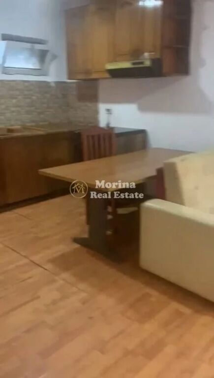 Affitto | Appartamento 1 + 1 | 5 Maji | 200 €/mese