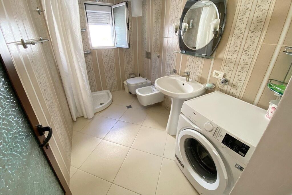 Apartment for rent on Mine Peza street