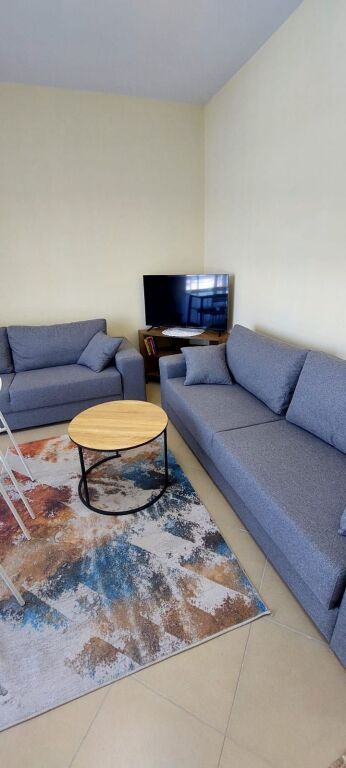 Uji ftohte Vlore, Apartament 2+1 për qira, 
