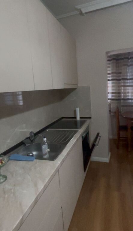 Affittasi appartamento 1+1 in affitto presso Komuna Parisit