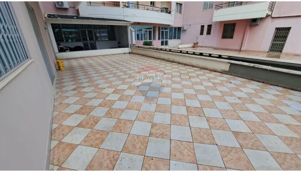 Dyqan në Shitje – Vlorë