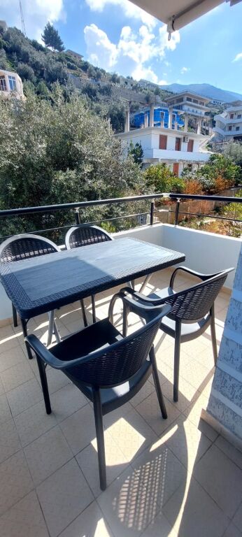 Uji ftohte Vlore, Apartament 2+1 për qira, 
