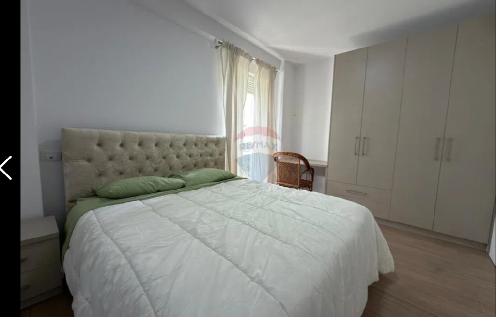 Apartament per shitje 2+1+2 tek 21 Dhjetori