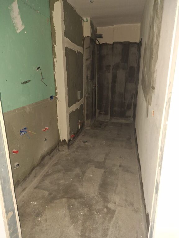 KRISTAL BUILDING, APARTAMENT 2+1 PER SHITJE, 2800€. KOMUNA E PARISIT