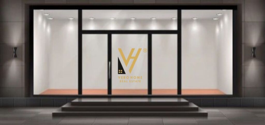 LOCALE COMMERCIALE 102 M2 IN AFFITTO IN BLV.ZOGU I PARE 4.600 EURO