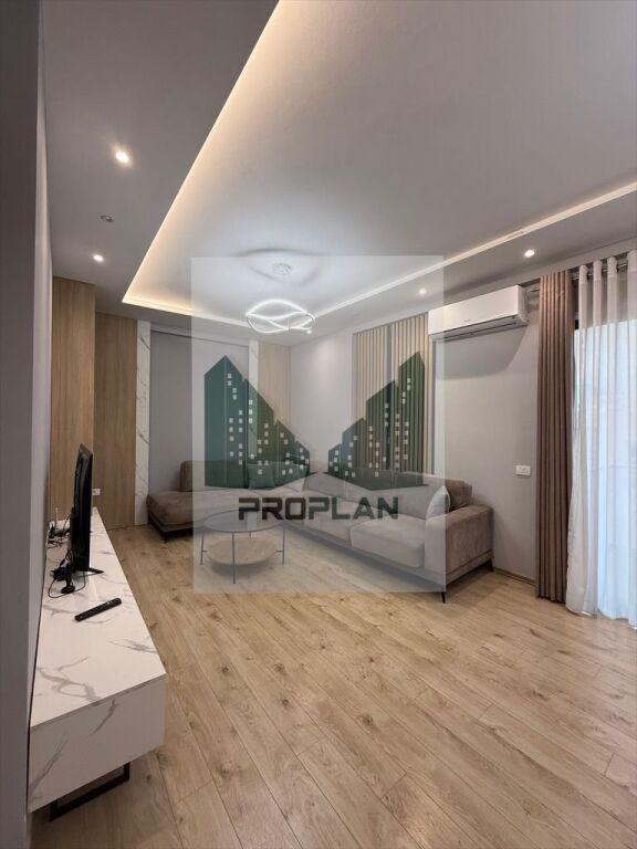 📢JEPET ME QIRA | Apartament 2+1+2 + 2 Poste Parkimi – Rruga e Barrikadave, Qendër