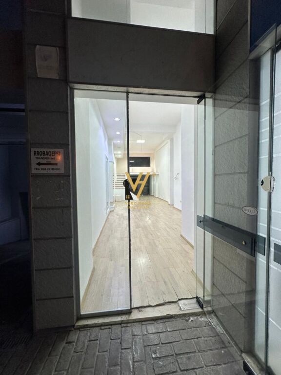 OFFICE 70 M2 FOR RENT ON HIM KOLLI STREET 800 EURO