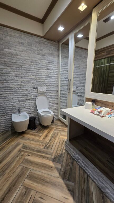 Shitet apartament te Myslym Shyri