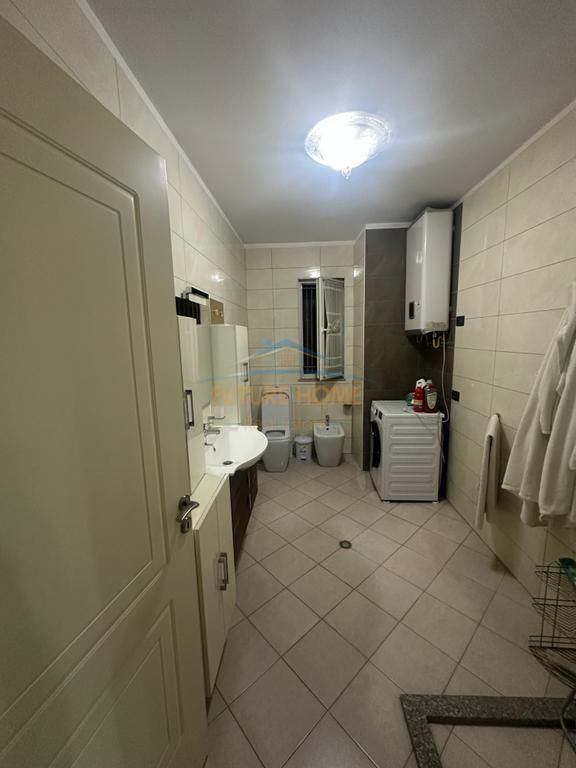 Qera, Apartament 2+1, Unaza e Re, Tirane.