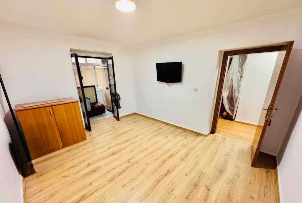 APPARTAMENTO PER UFFICIO, VIA ELBASANI 7 XHUXHAT!