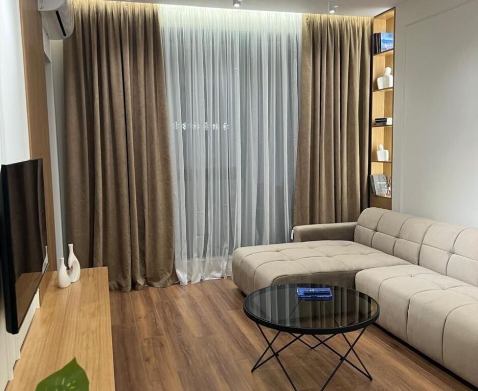 Tek Rezidenca Erli Ne Paskuqan Jepet Me Qera Apartament 1+1 Me Mobilim Modern!