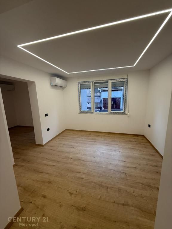 JEPET ME QIRA AMBIENT KOMERCIAL, BLLOK!