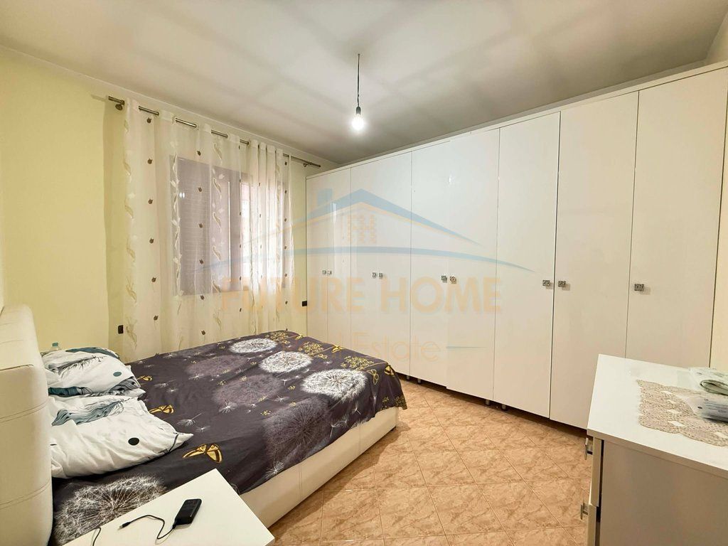 Qera, Shtëpi Private 2+1 + 2 Vende Parkimi, Rruga “Ferhat Draga”, Laprakë