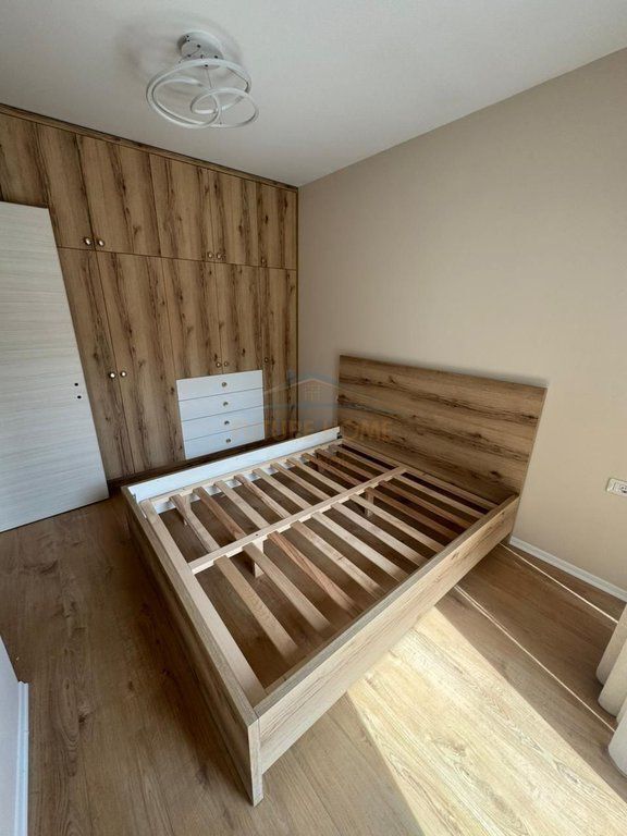 Qera, Apartament 1 +1, Jordan Misja, Tiranë.