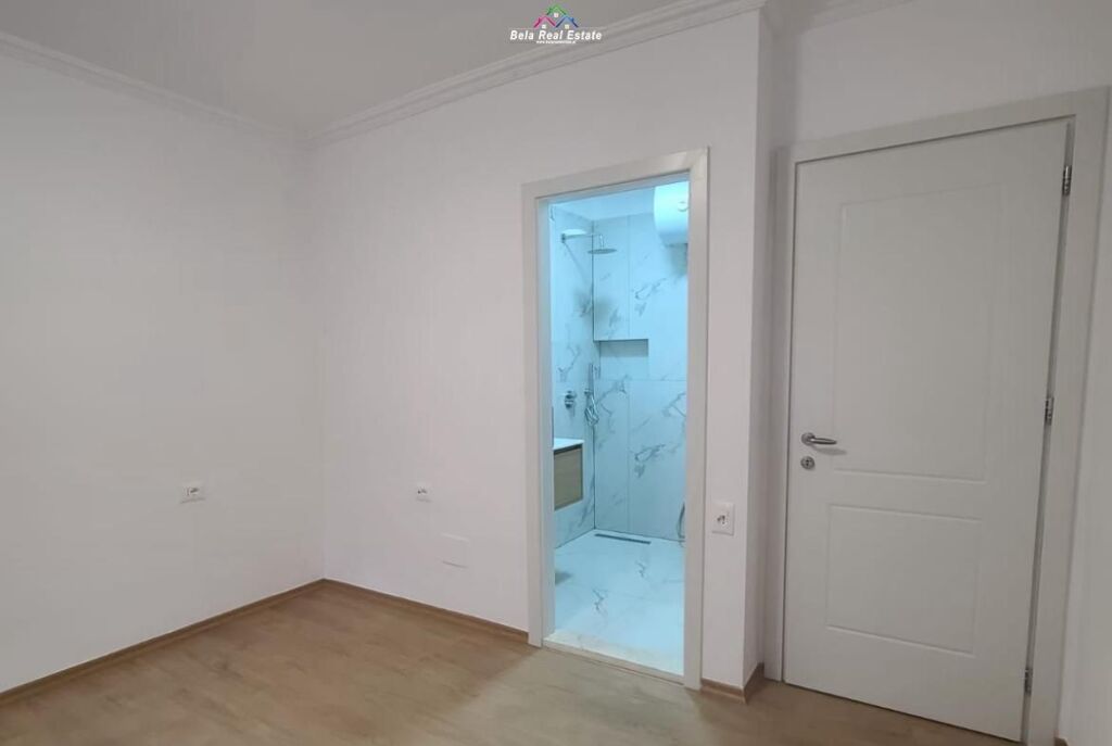 Zyre Me Qera 2+1 Ne Qender ( ID BZ2884) Tirane