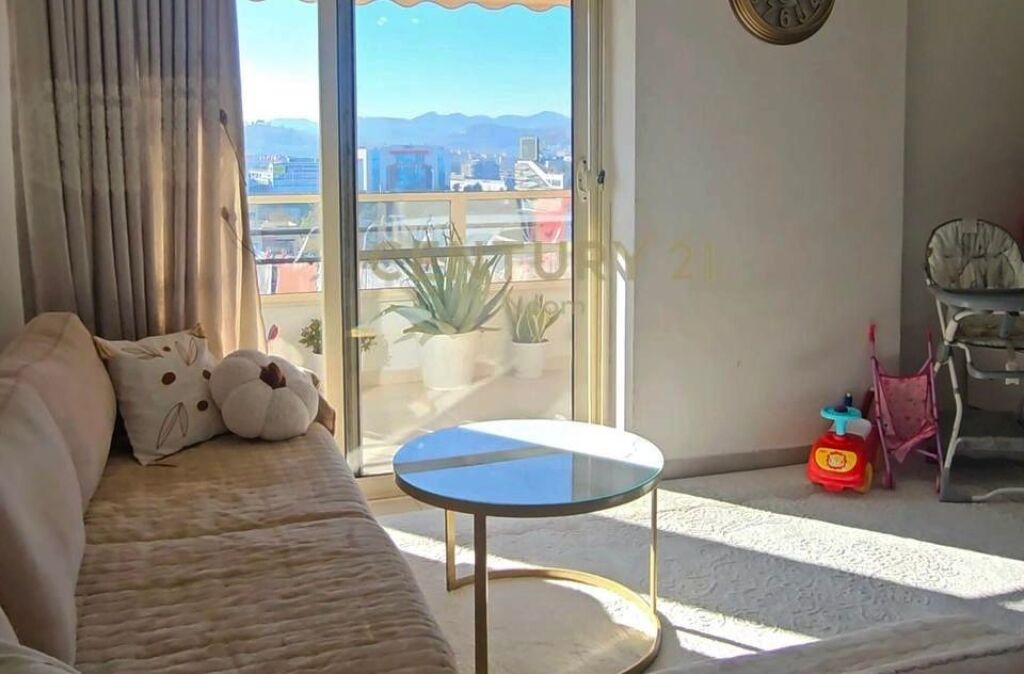Apartament per qira 2+1, prane Casa Italia