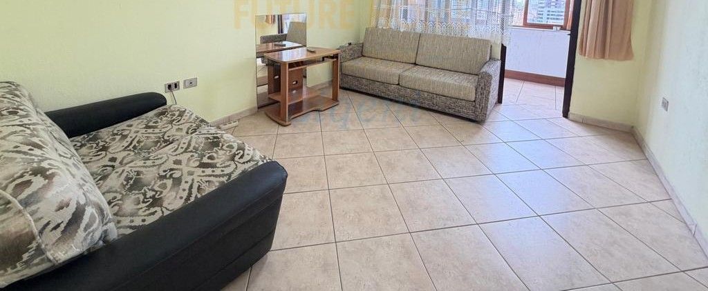 Shitet, Apartament 2+1, Pazari i Ri, Tiranë