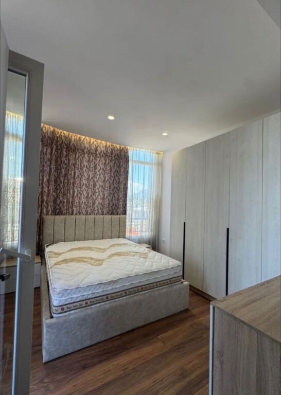 Apartament 1+1 per qira Eleonora !