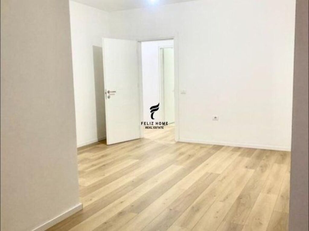 OFFICE FOR RENT 88 M2 DIBRA STREET 50,000 LEKE FH-65233