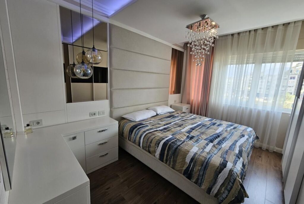 At the Dry Lake Luxurious Apartment for Sale with Lake View