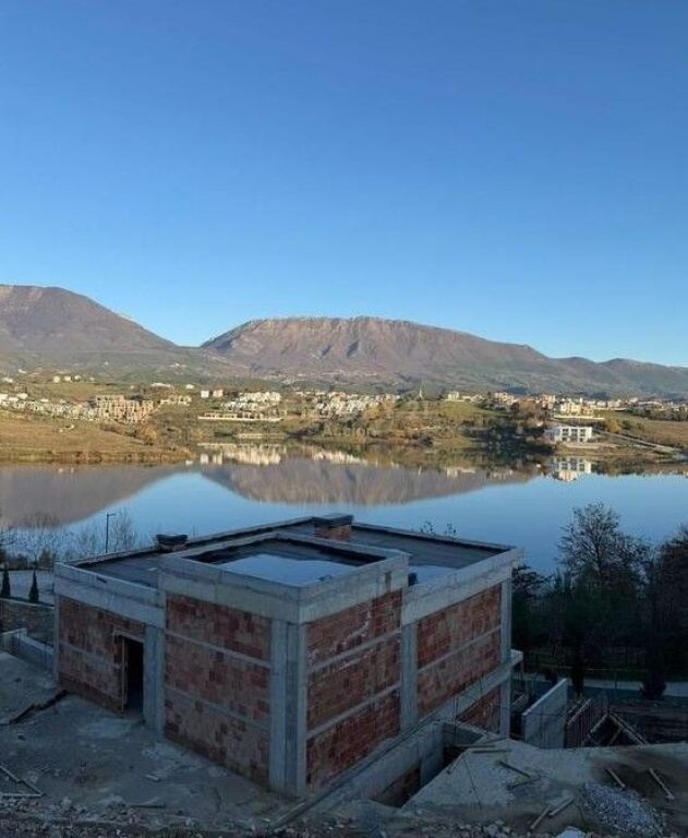 Vilë për shitje në Swan Residence!