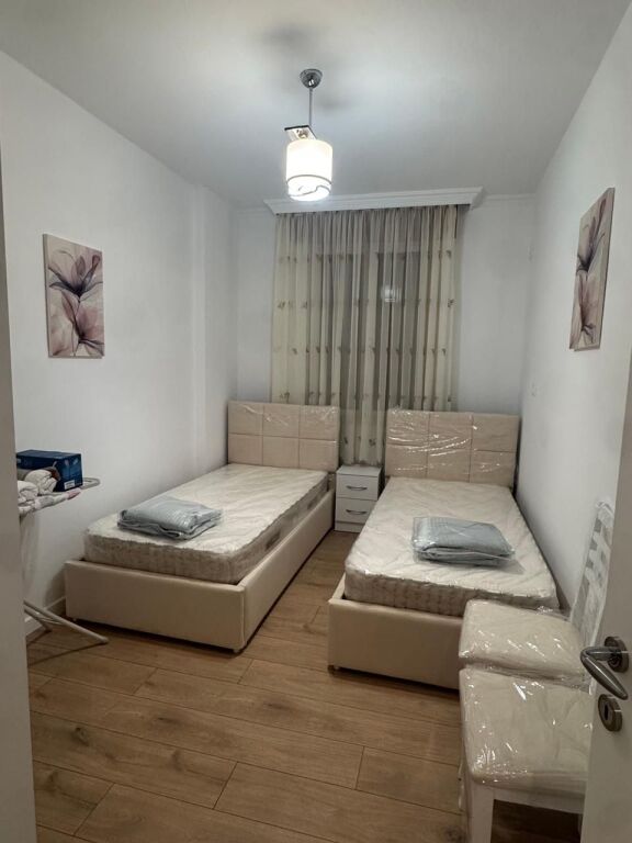 APARTAMENT PER QERA MYSLYM SHYRI