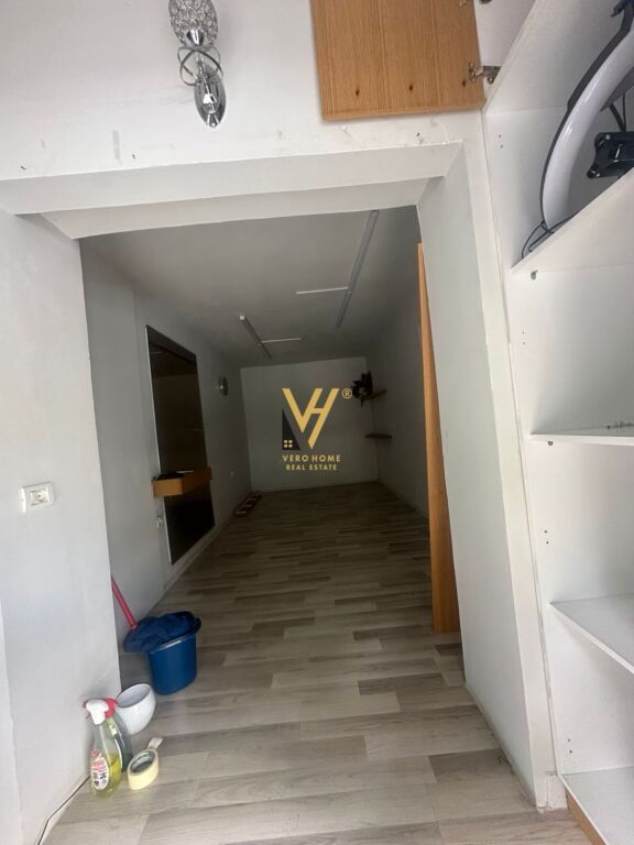 JEPET DYQAN 23 M2 ME QIRA TE STADIUMI DINAMO 350 EURO