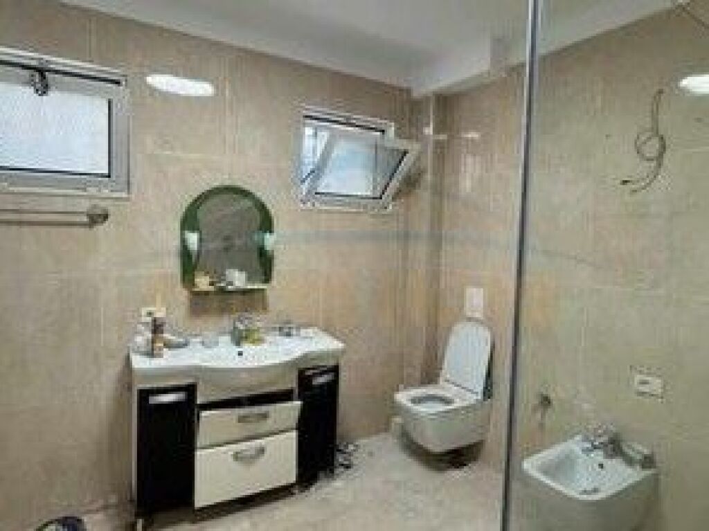 Shitet, Apartament 2+1 , Rruga e Kosovareve, Tirane