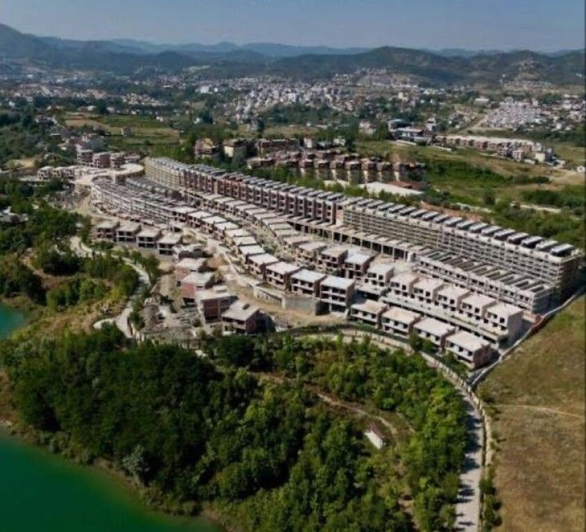 Vilë për shitje në Swan Residence!