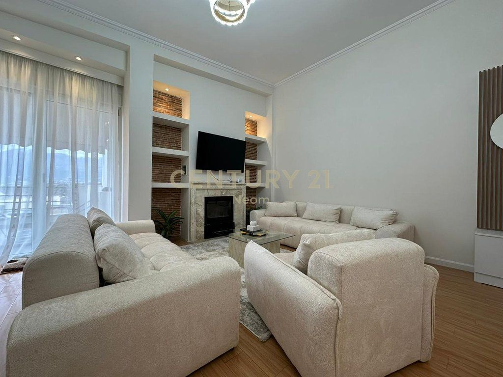 Apartment 2+1+2 for rent in Liqen te Thate!