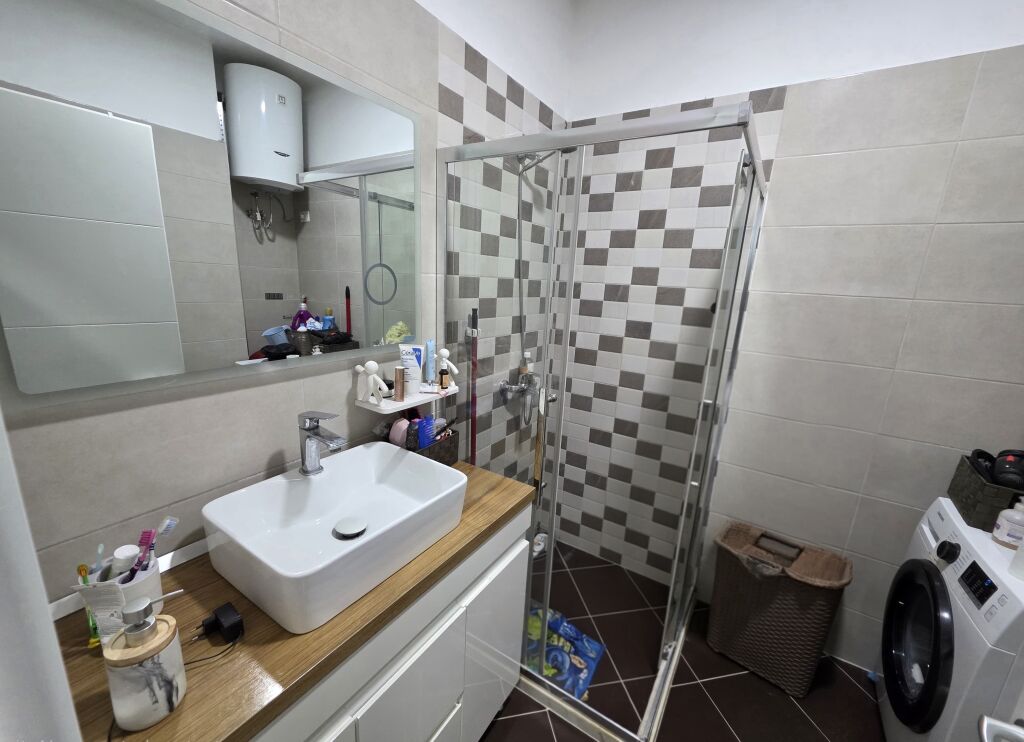 Apartment for sale 1+1 at Amerikan 3 yzberisht