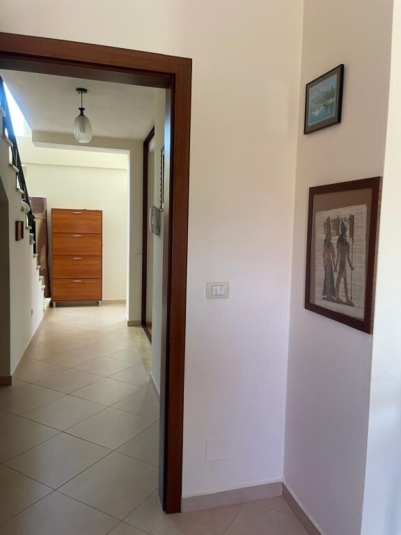 In affitto villa 3+2 con cortile super arredato 800 eu Complesso sanatorio Alba