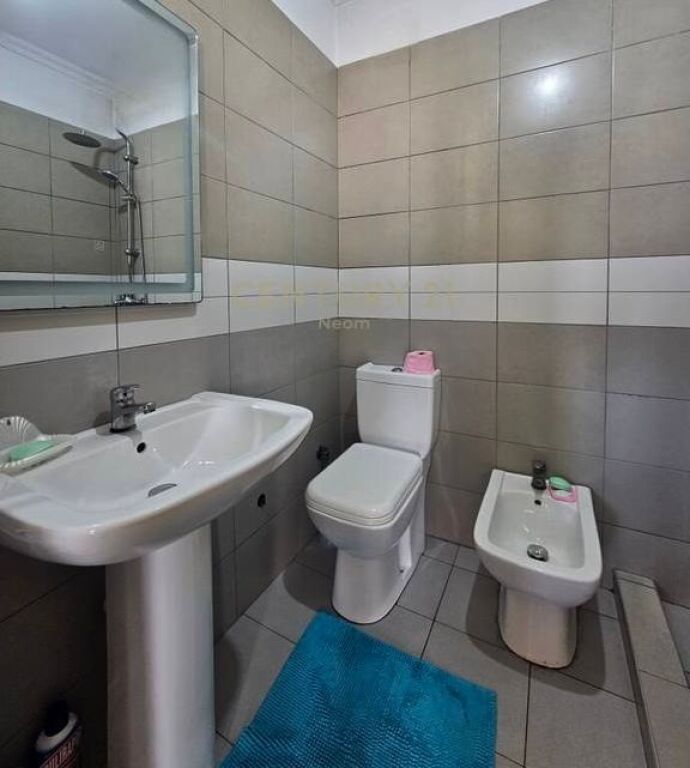 Apartament per qira 2+1, prane Casa Italia