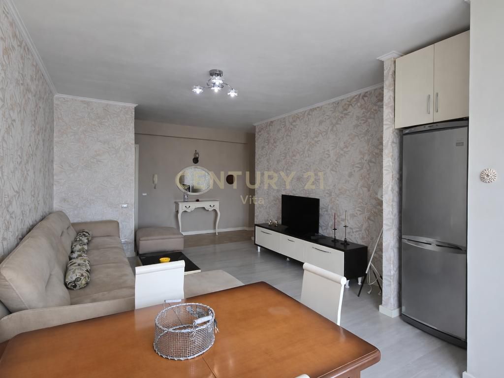 2+1 Apartment for Rent near the Fruit and Vegetable Market, Durres !!