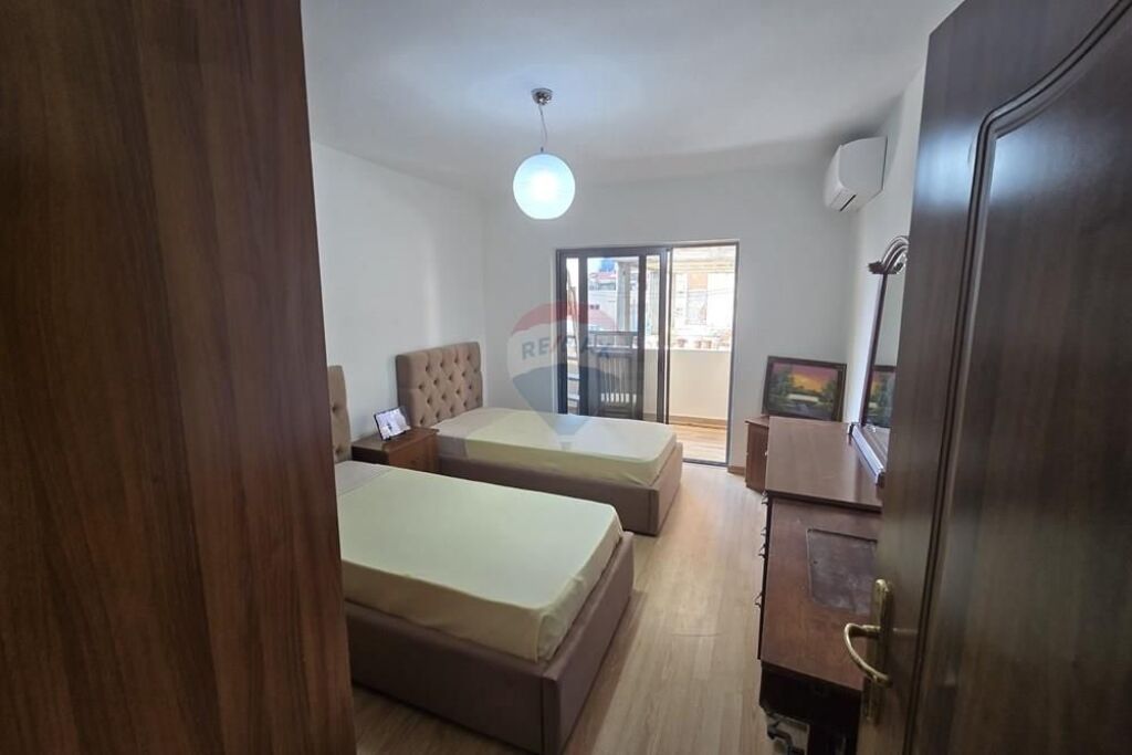 Appartamento 4+1+2 in affitto in Via Mine Peza