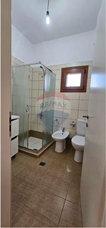 Dupleks me qira në Rruga Ali Demi