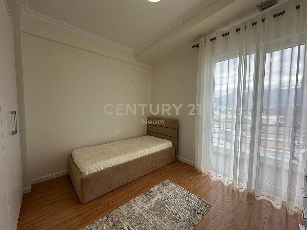 Apartment 2+1+2 for rent in Liqen te Thate!