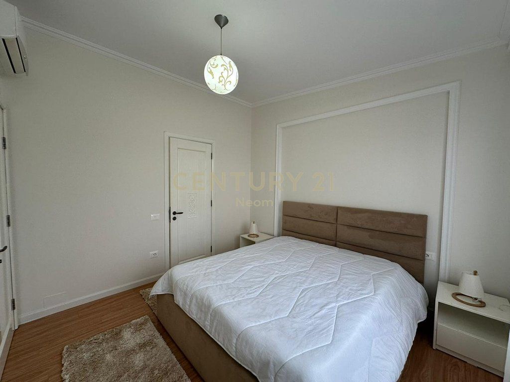 Apartment 2+1+2 for rent in Liqen te Thate!