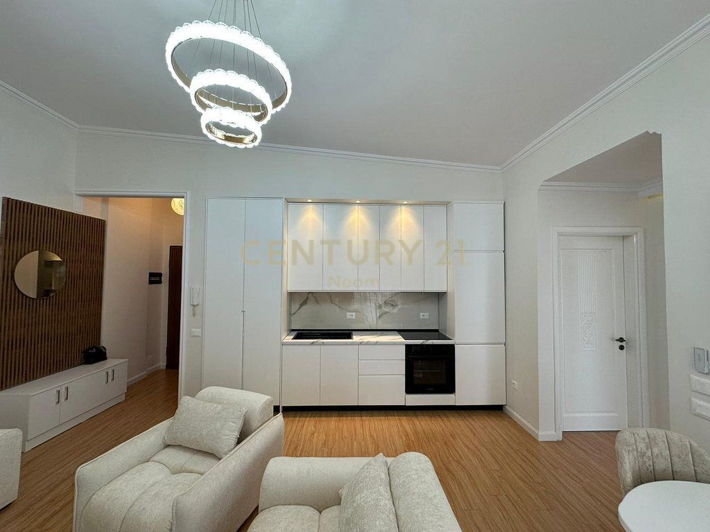 Apartment 2+1+2 for rent in Liqen te Thate!