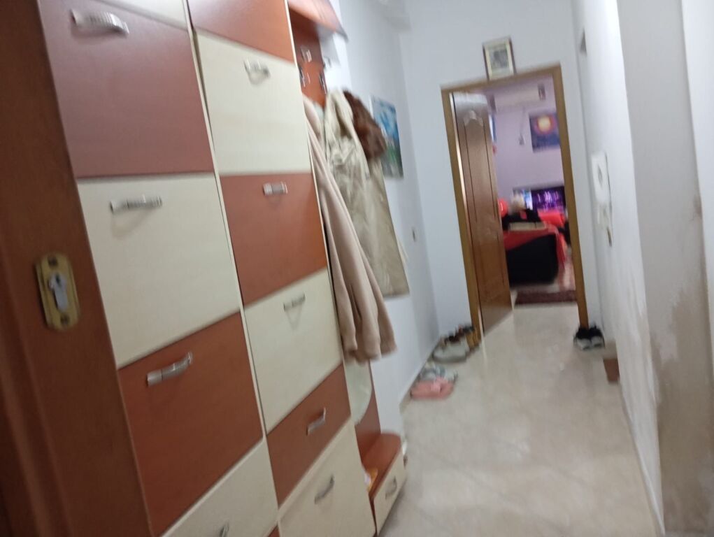 Apartament me qera