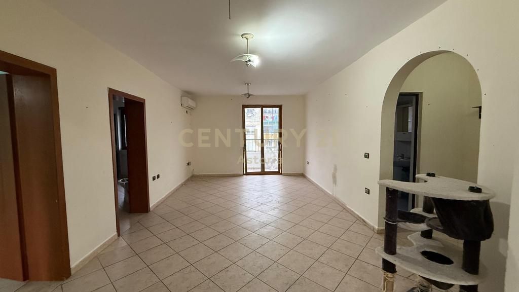 VENDESI APPARTAMENTO 2+1+2 AL 21 DICEMBRE