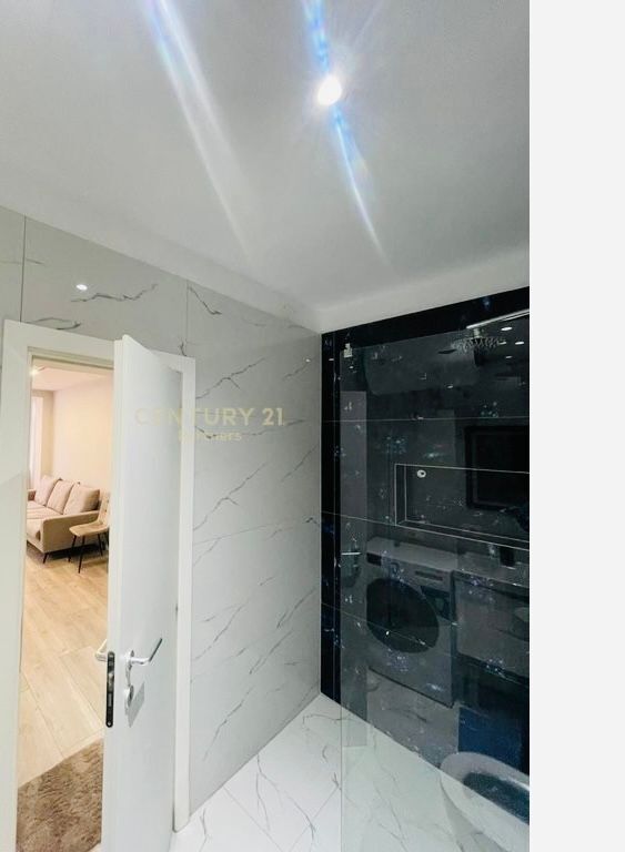 AFFITTASI APPARTAMENTO 2+1 21 DICEMBRE TIRANA