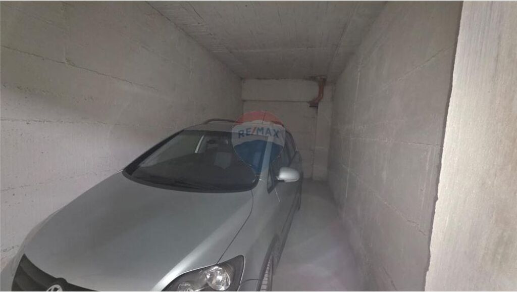 🌊 Apartament 2+1 me Qira në Lungomare, Vlorë – Pranë Hannover Bar 🏡