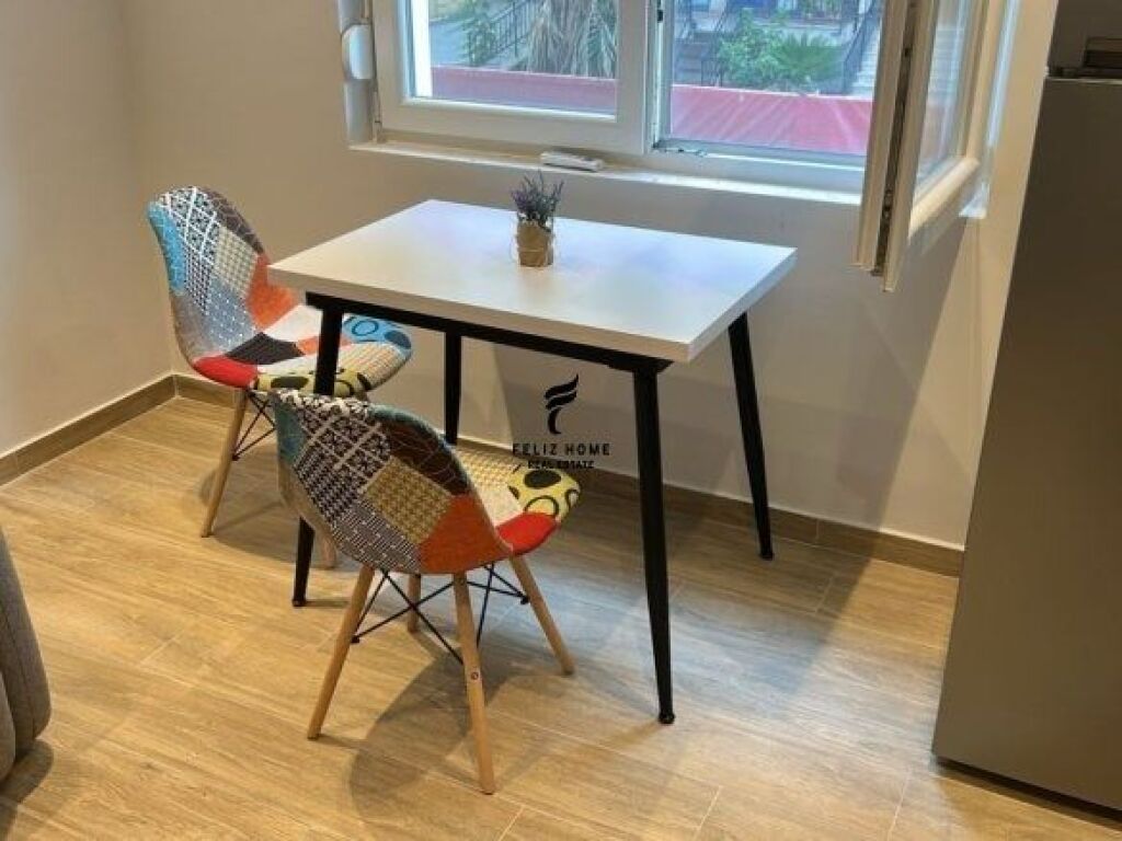 APARTAMENT ME QERA 1+1 RRUGA E ELBASANIT 55.000 LEKE FH-65274