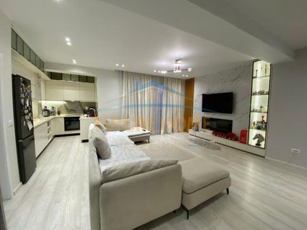 Shitet, Apartament 2+1+2, Stadiumi Dinamo